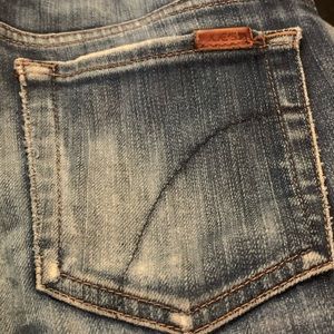 Joes Jeans medium dark wash- natural distressing